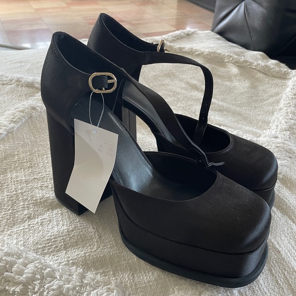 Heeled Mary Janes - Picture 2 of 3